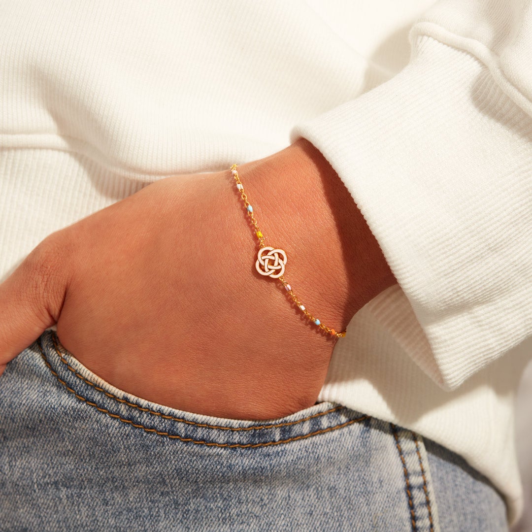 Friendship Endless Knot Bracelet