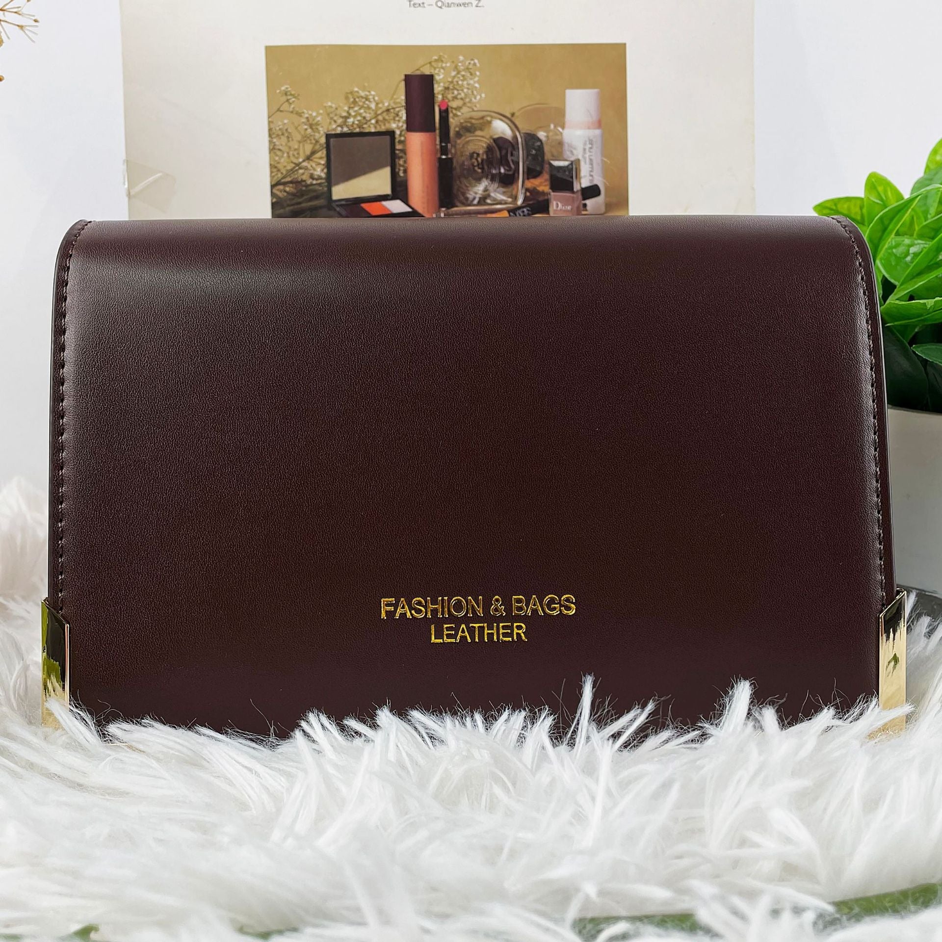 Light luxury and versatile MK shoulder messenger bag